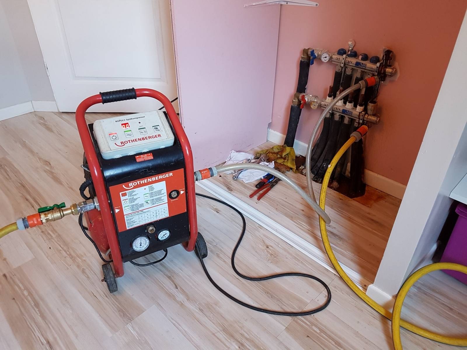 Pendik Esenler Vaillant Hermetik Şofben Kombi Bakımı